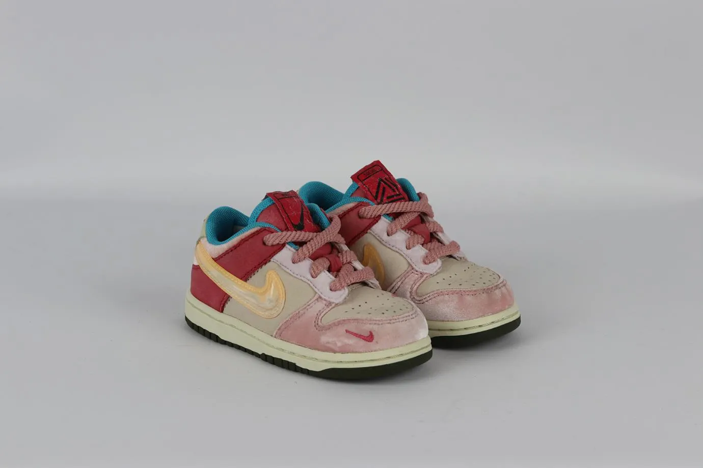 NIKE + SOCIAL STATUS KIDS GIRLS DUNK LOW LEATHER SNEAKERS EU 35.5 UK 6.5