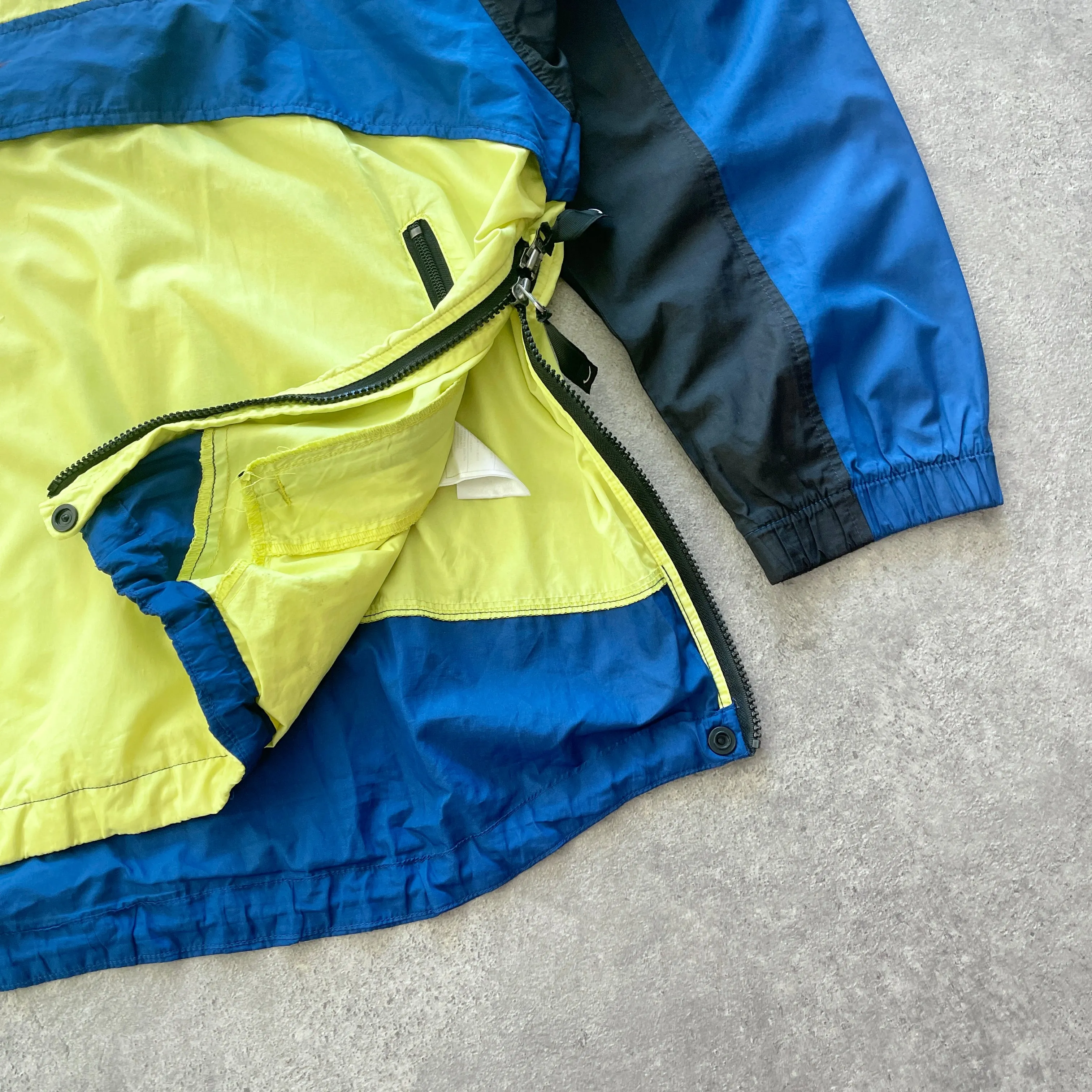 Nike ACG 1990s packable lightweight waterproof shell jacket (L)