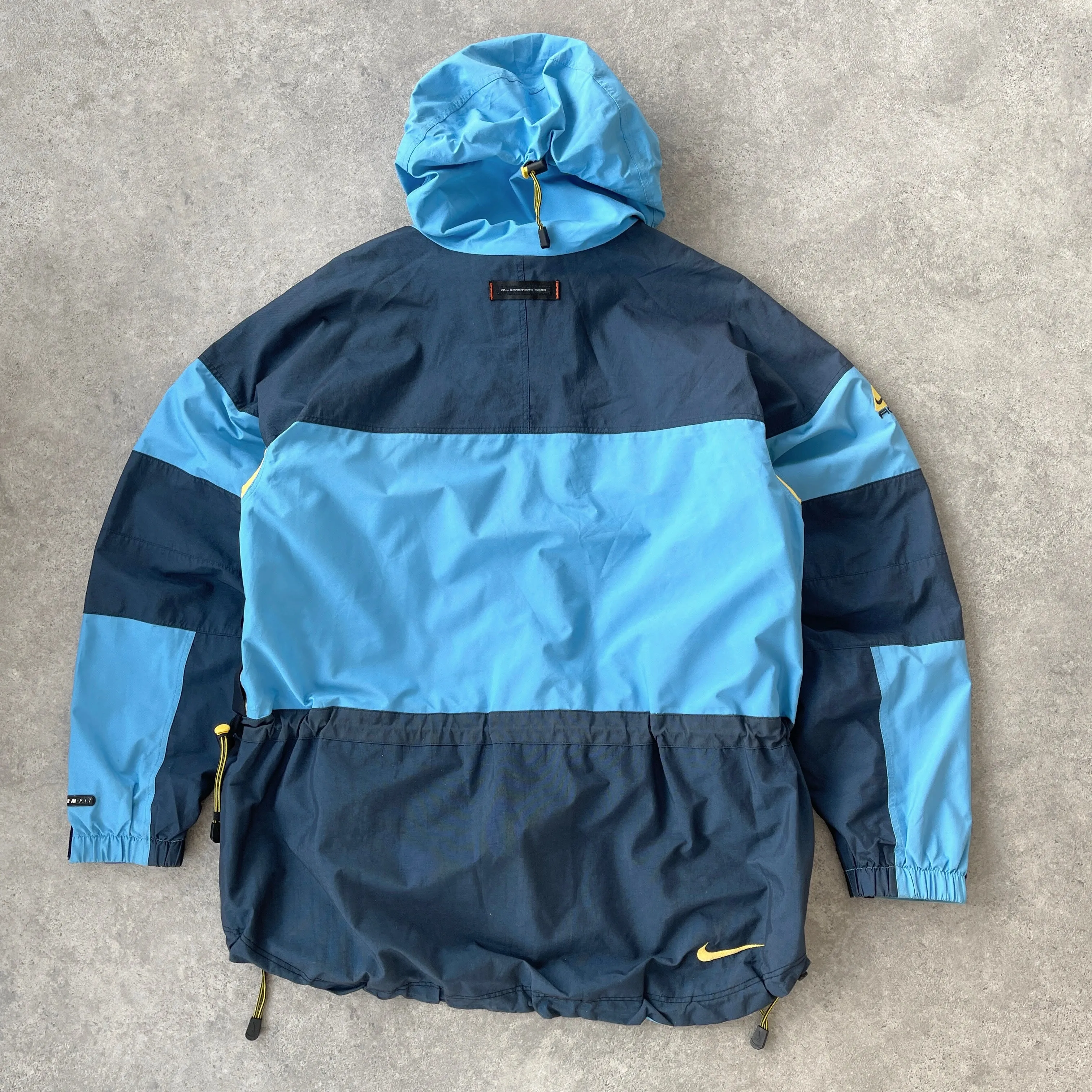 Nike ACG 1990s storm fit heavyweight technical jacket (M)