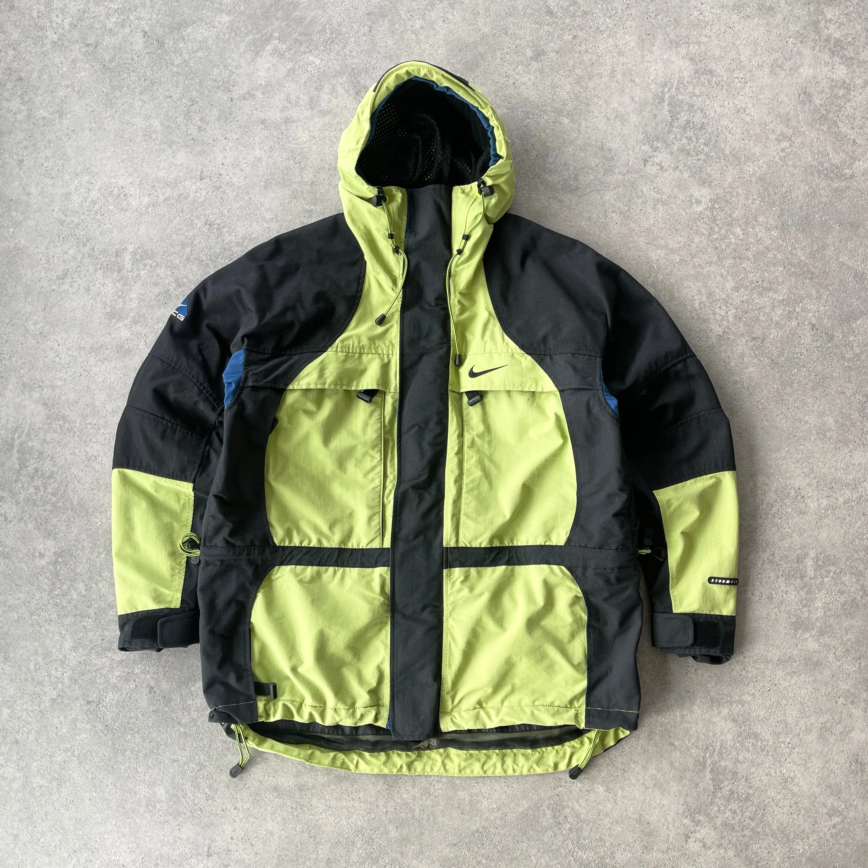 Nike ACG 1990s storm fit heavyweight waterproof technical jacket (M)