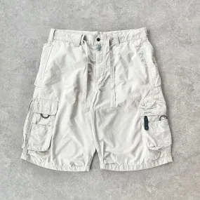 Nike ACG 2000s technical cargo shorts (L)