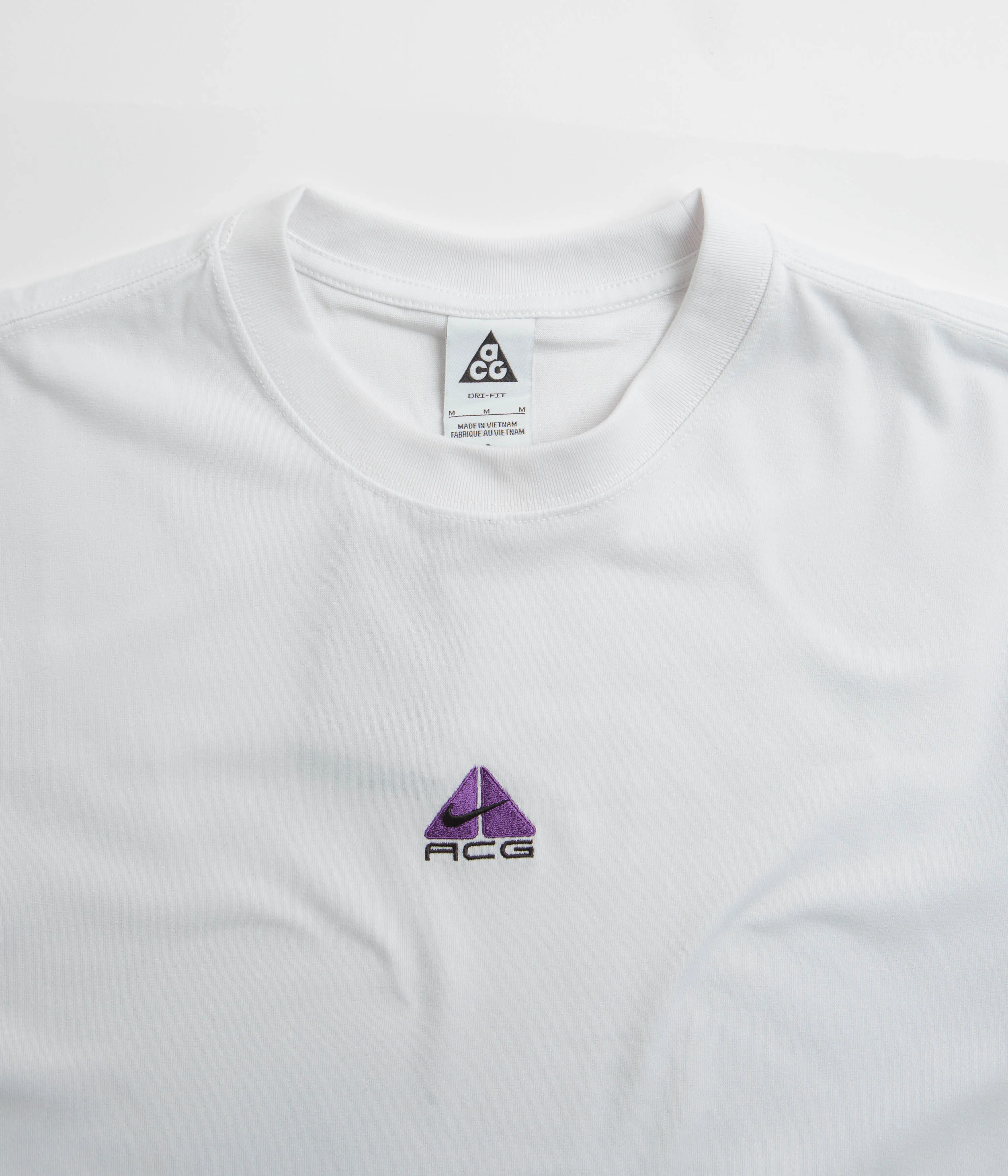 Nike ACG Lungs T-Shirt - Summit White / Purple Cosmos