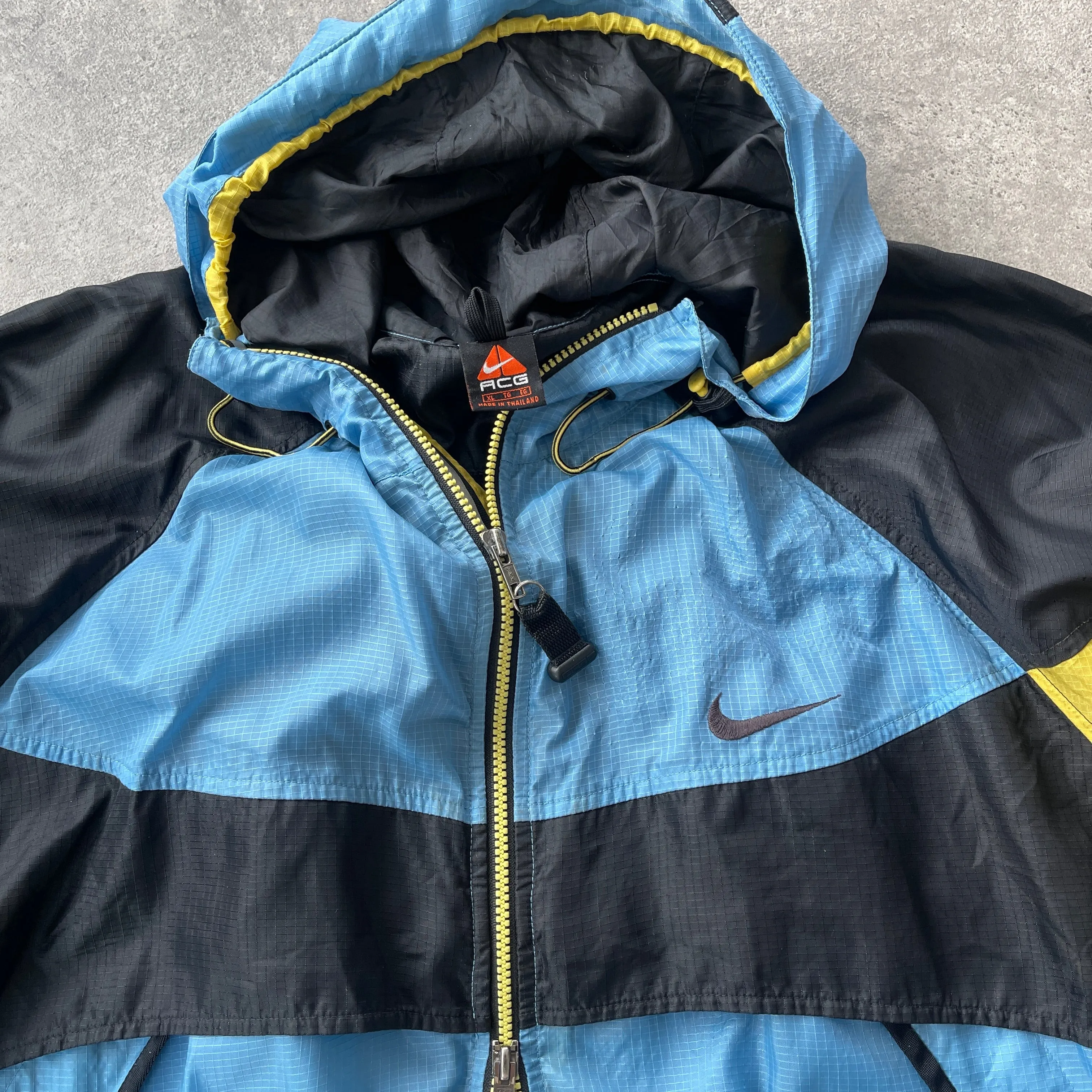 Nike ACG RARE 1990s lightweight packable shell jacket  (XL)