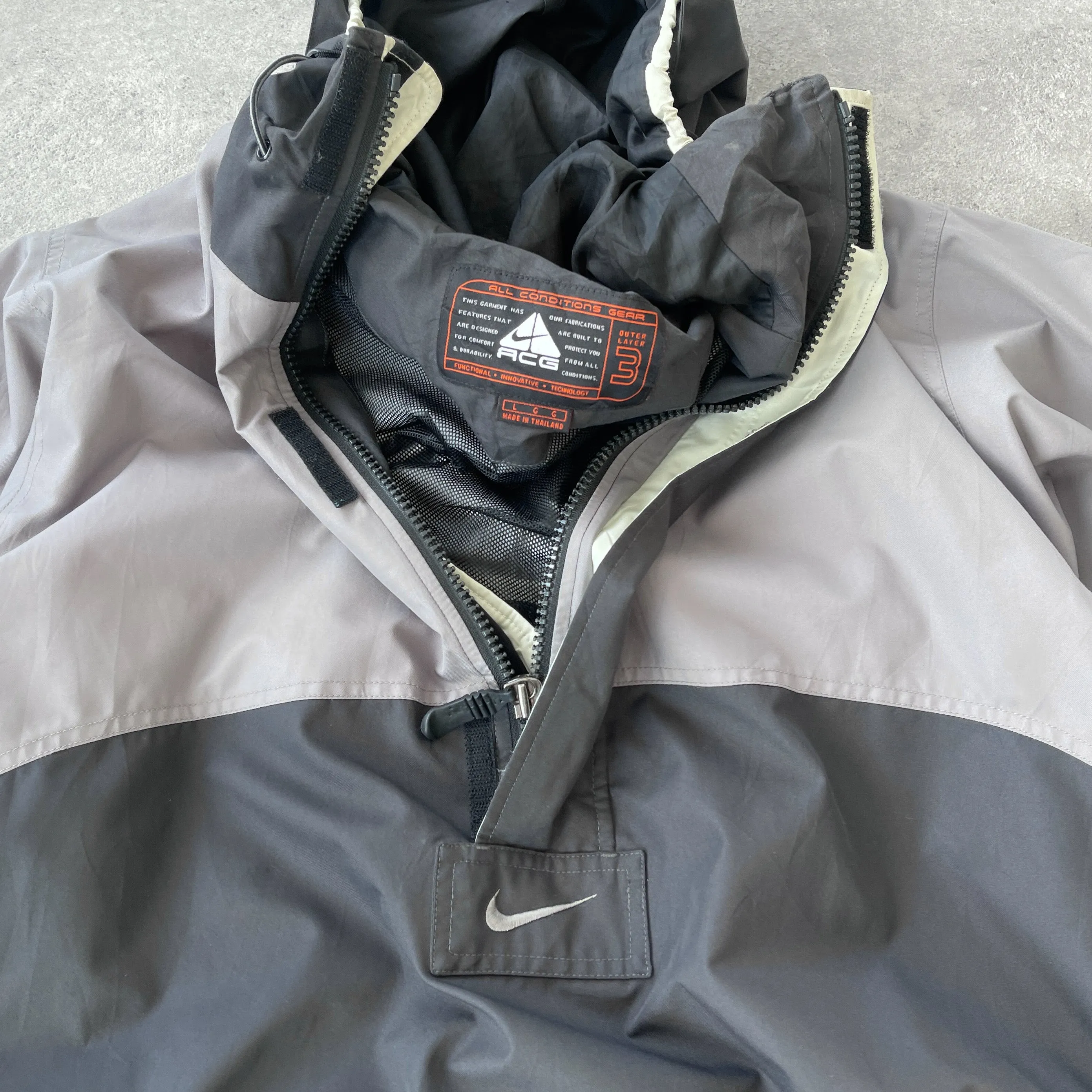 Nike ACG RARE 1990s technical lightweight shell jacket (L)