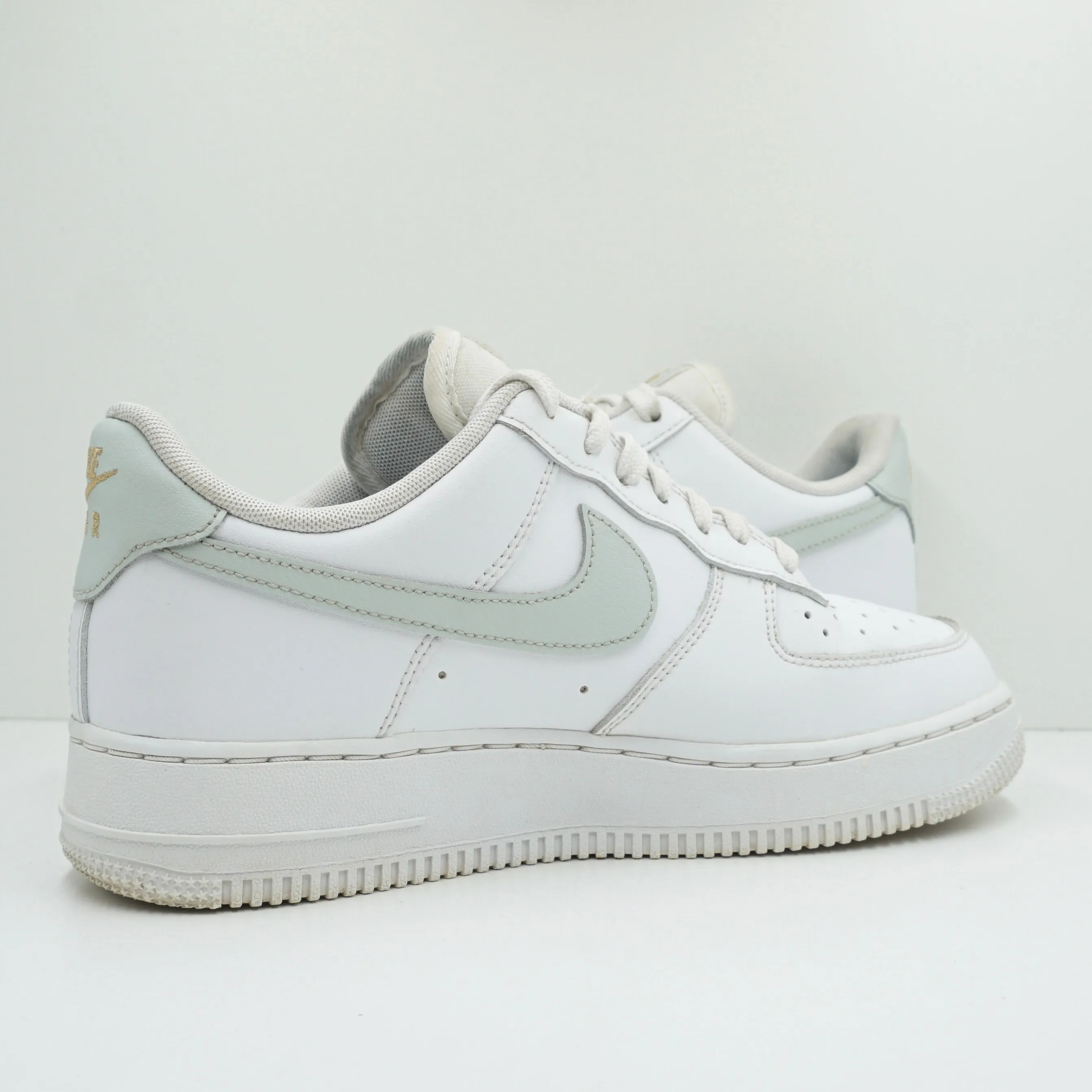 Nike Air Force 1 Low White Grey Gold (W)