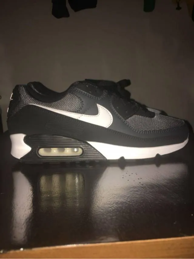 Nike air max 90 black and white