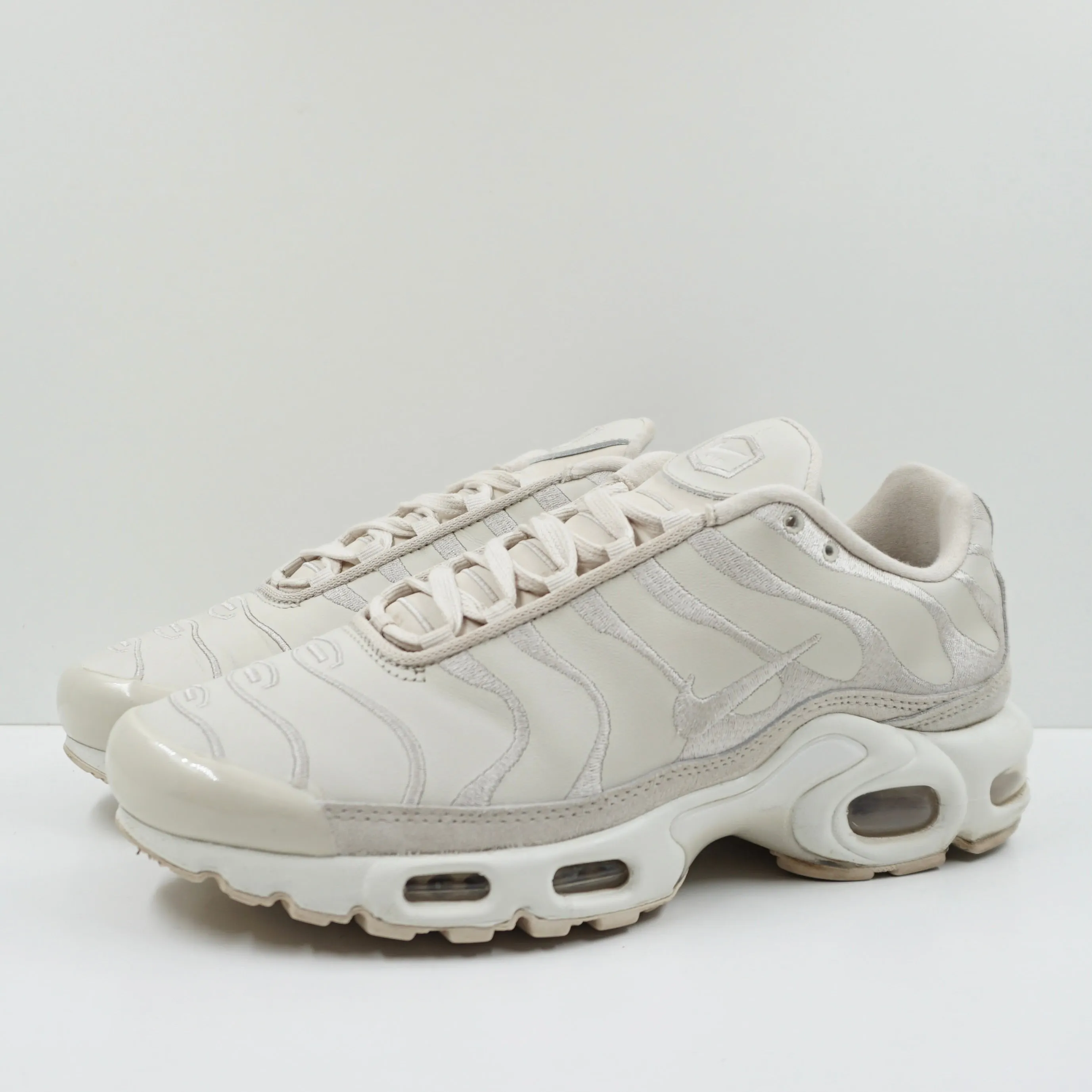 Nike Air Max Plus Premium Cream Beige (W)