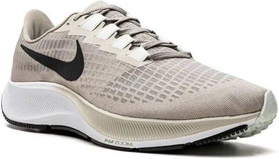 Nike Air Zoom Pegasus 37 