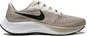 Nike Air Zoom Pegasus 37 Stone sneakers Neutrals