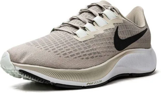 Nike Air Zoom Pegasus 37 