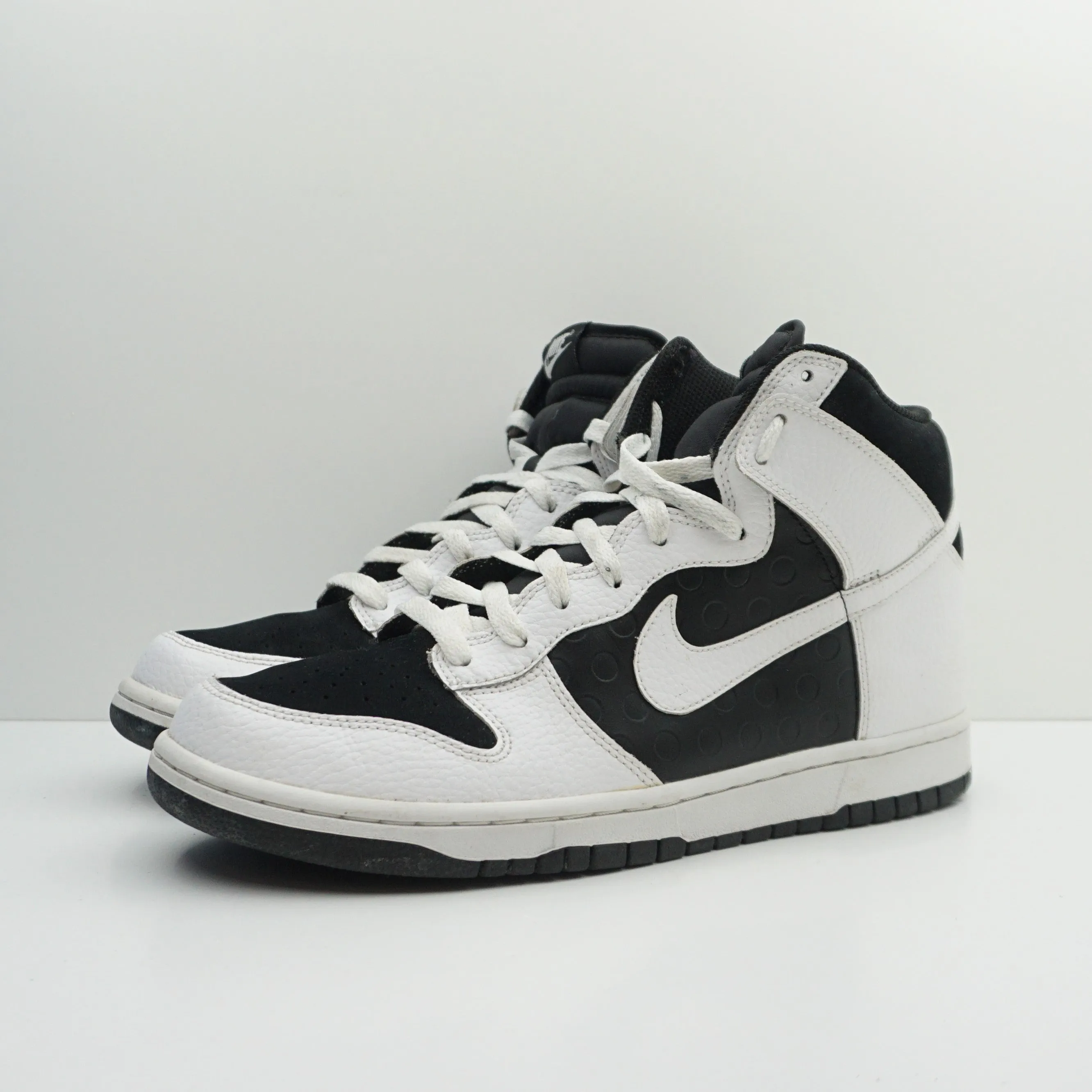 Nike Dunk High Be True To Your Street White Black