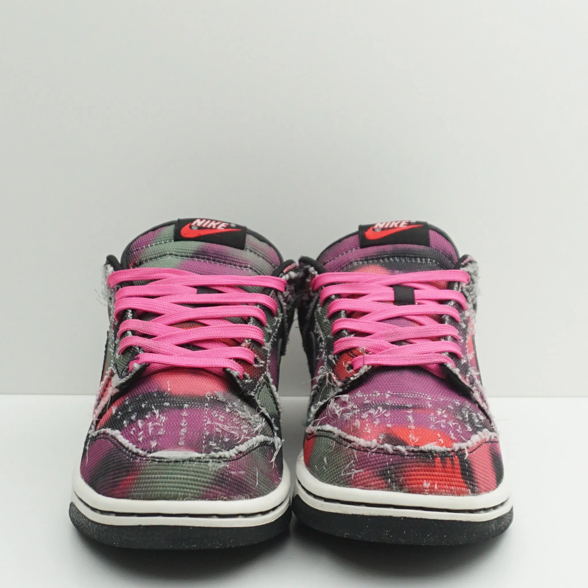 Nike Dunk Low Graffiti Pink