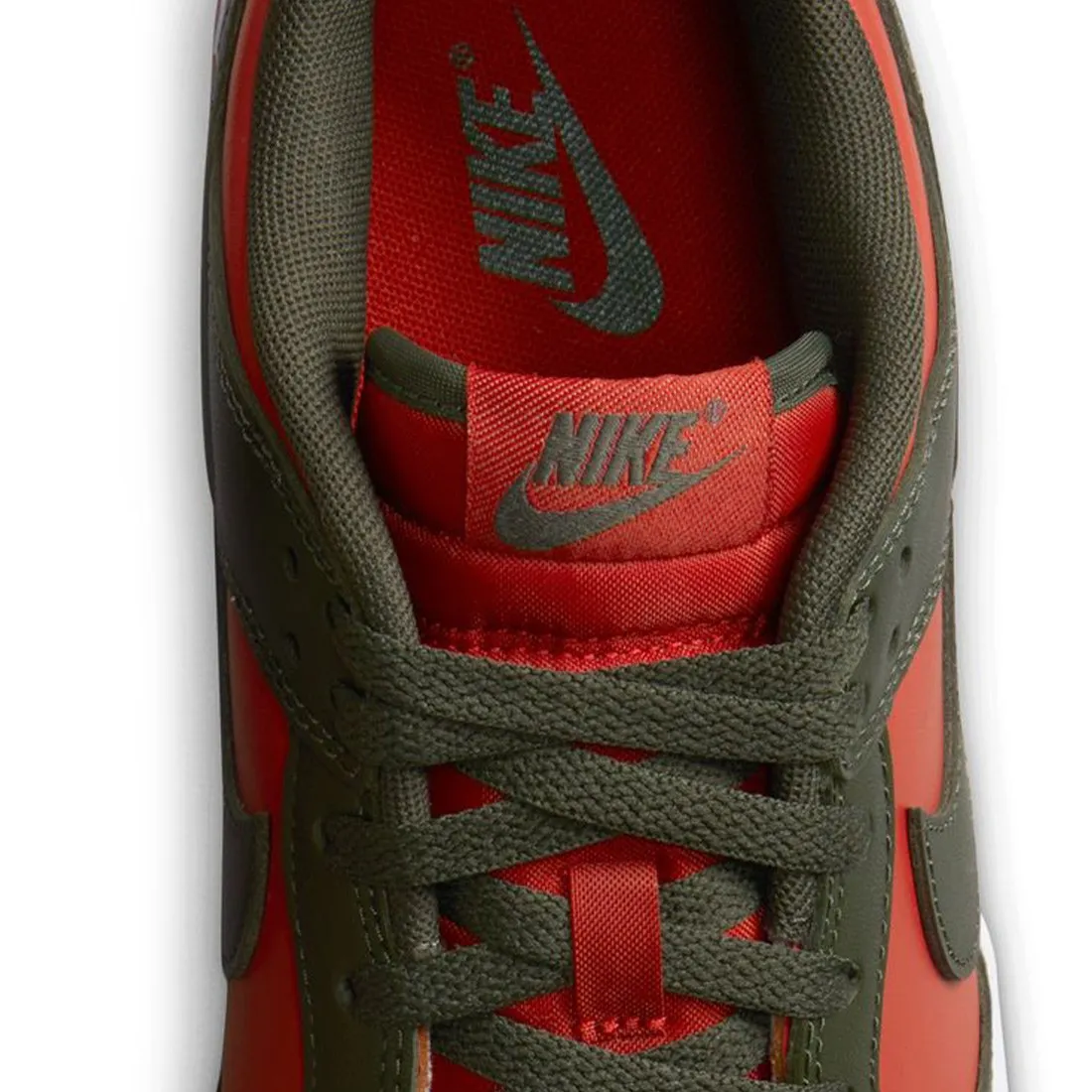 Nike Men Dunk Low Retro (mystic red / cargo khaki-mystic red-white)