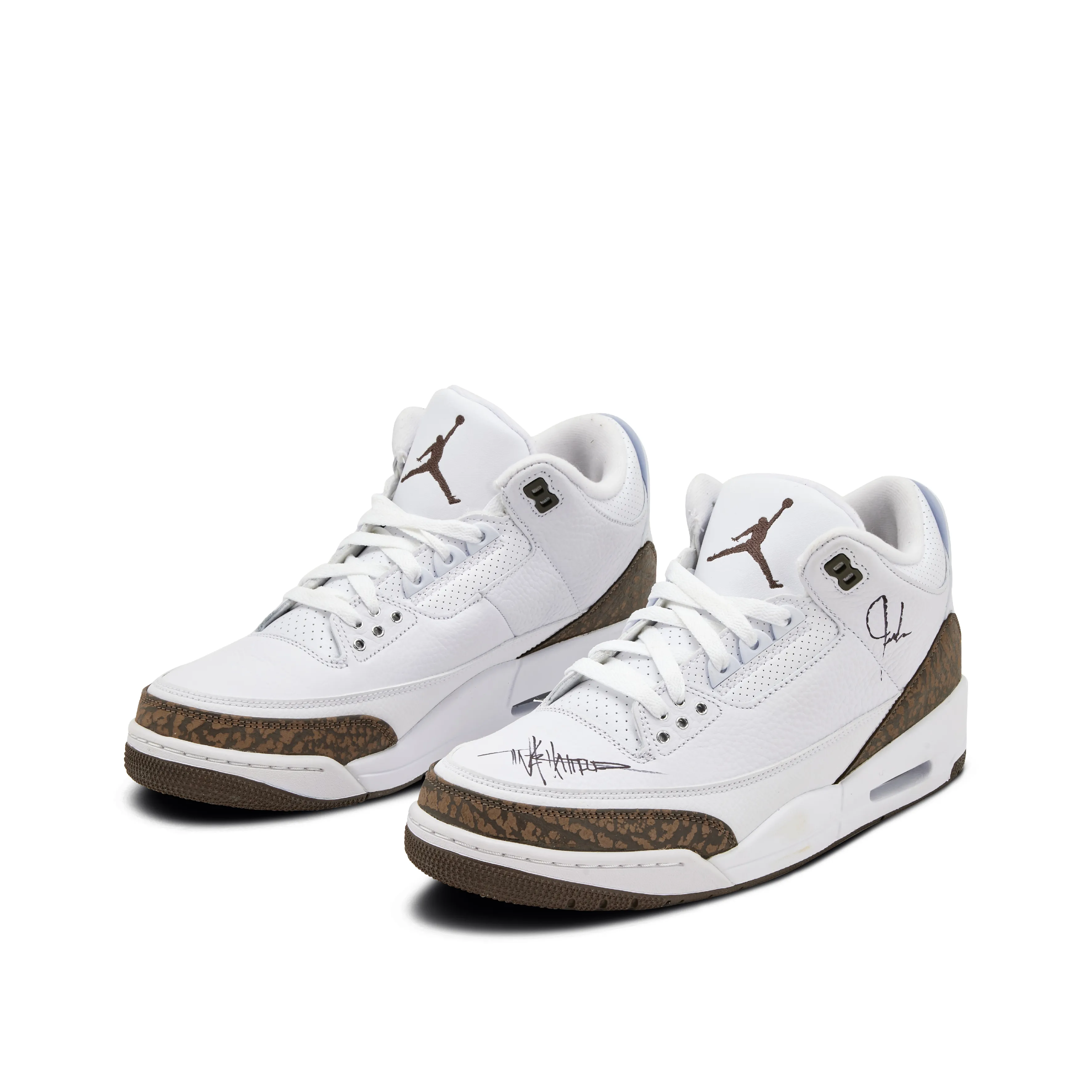 Nike Nike Air Jordan 3 Mocha signed by Tinker Hatfield and Justin Timberlake