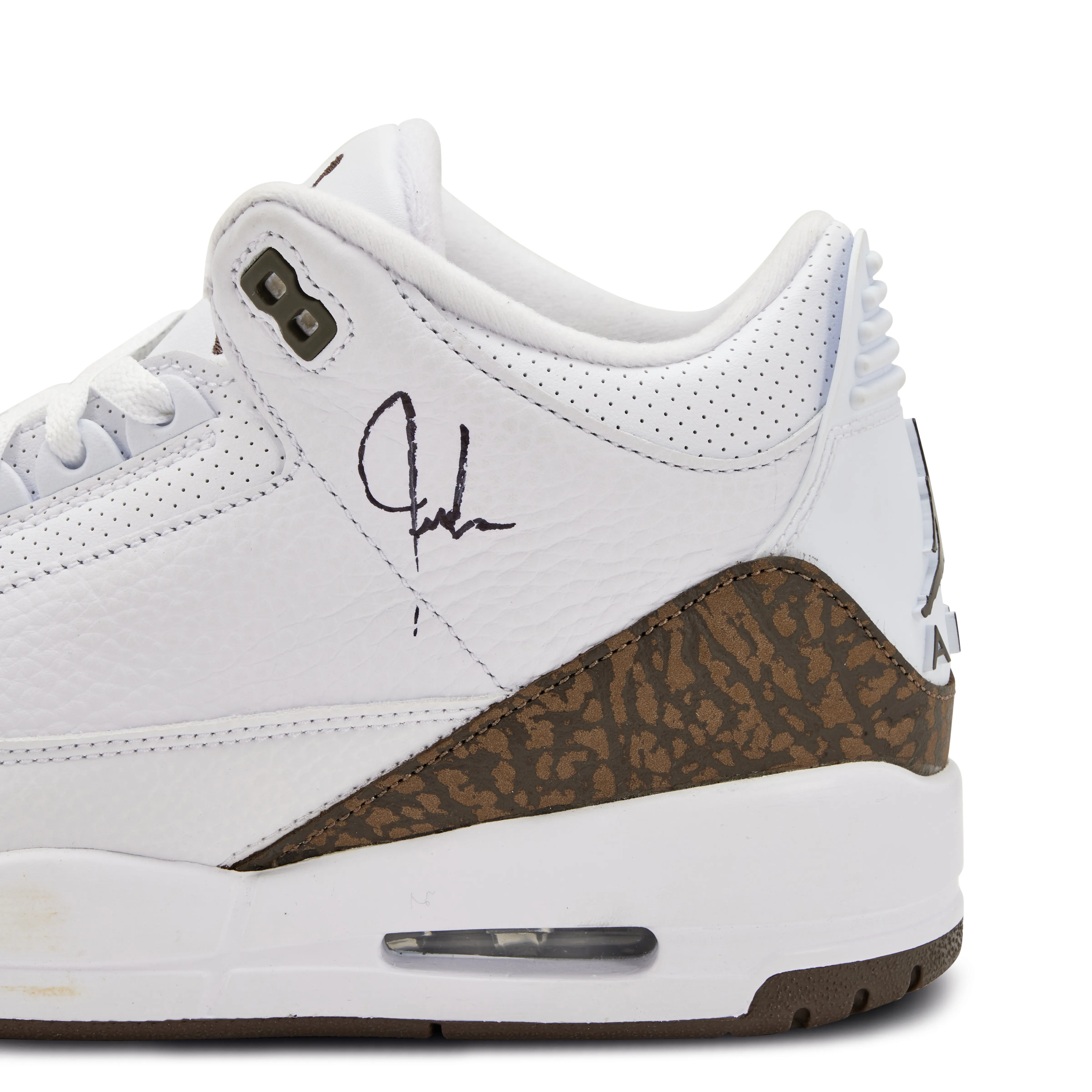 Nike Nike Air Jordan 3 Mocha signed by Tinker Hatfield and Justin Timberlake