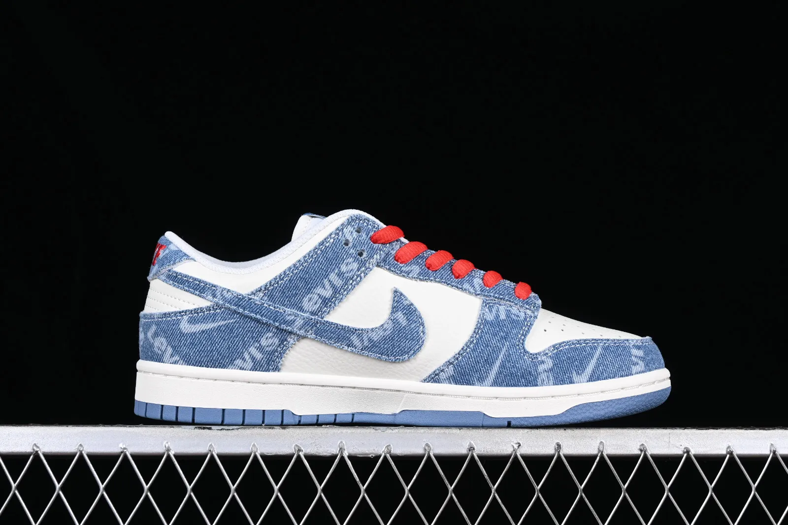 Nike SB Dunk Low Levis Denim Blue Red White LE0021-002