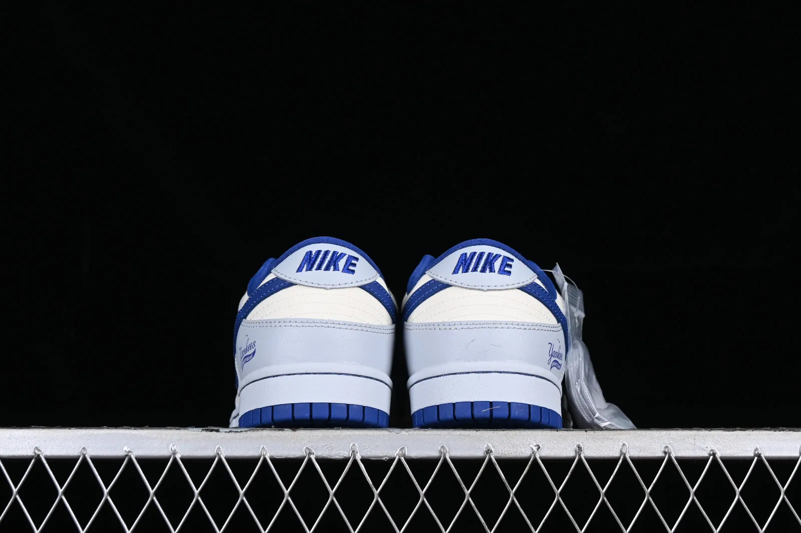 Nike SB Dunk Low Retro Beige White Grey Royal Blue FC1688-104