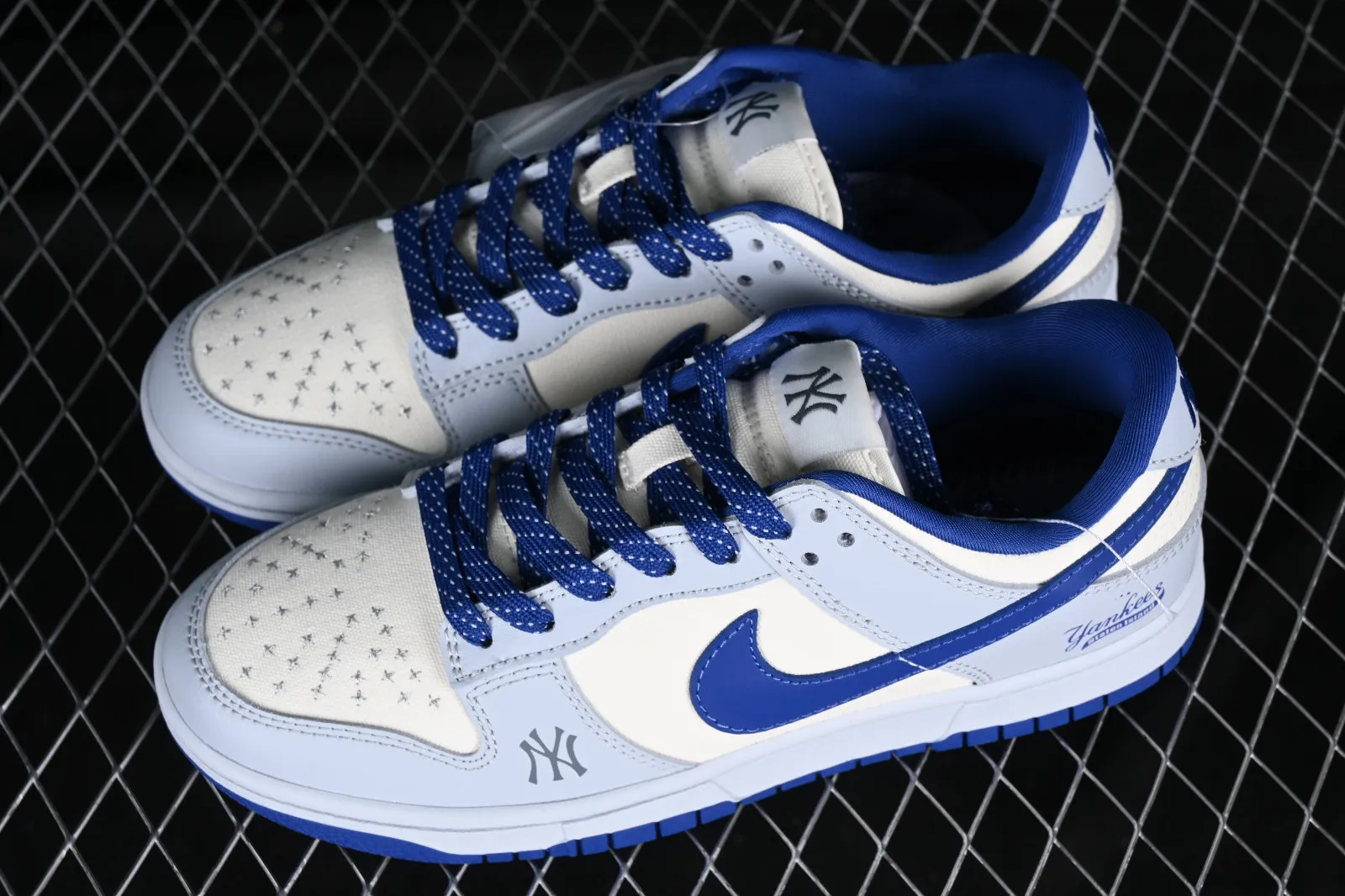 Nike SB Dunk Low Retro Beige White Grey Royal Blue FC1688-104