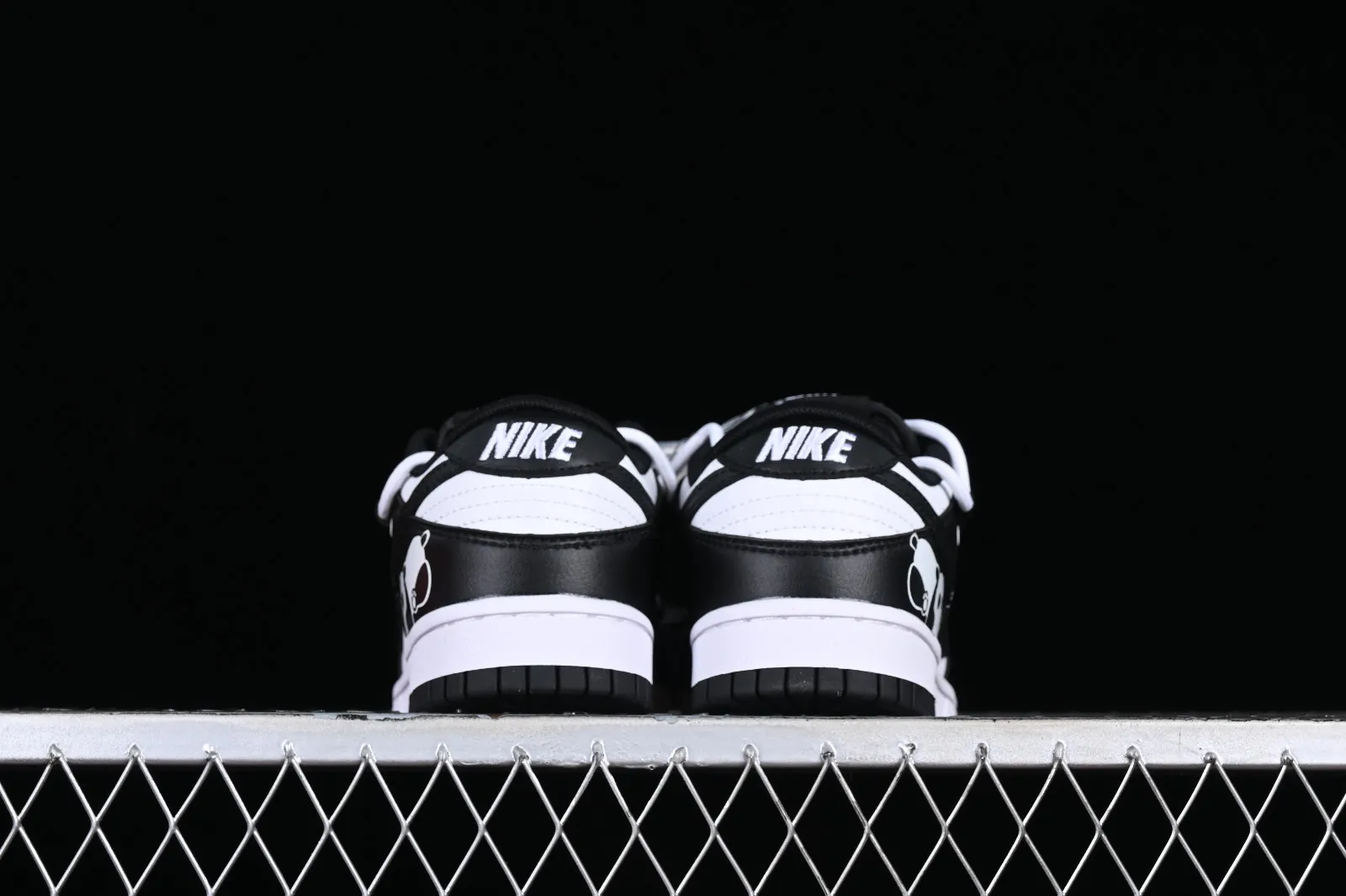 Nike SB Dunk Low Retro White Black DD1391-100