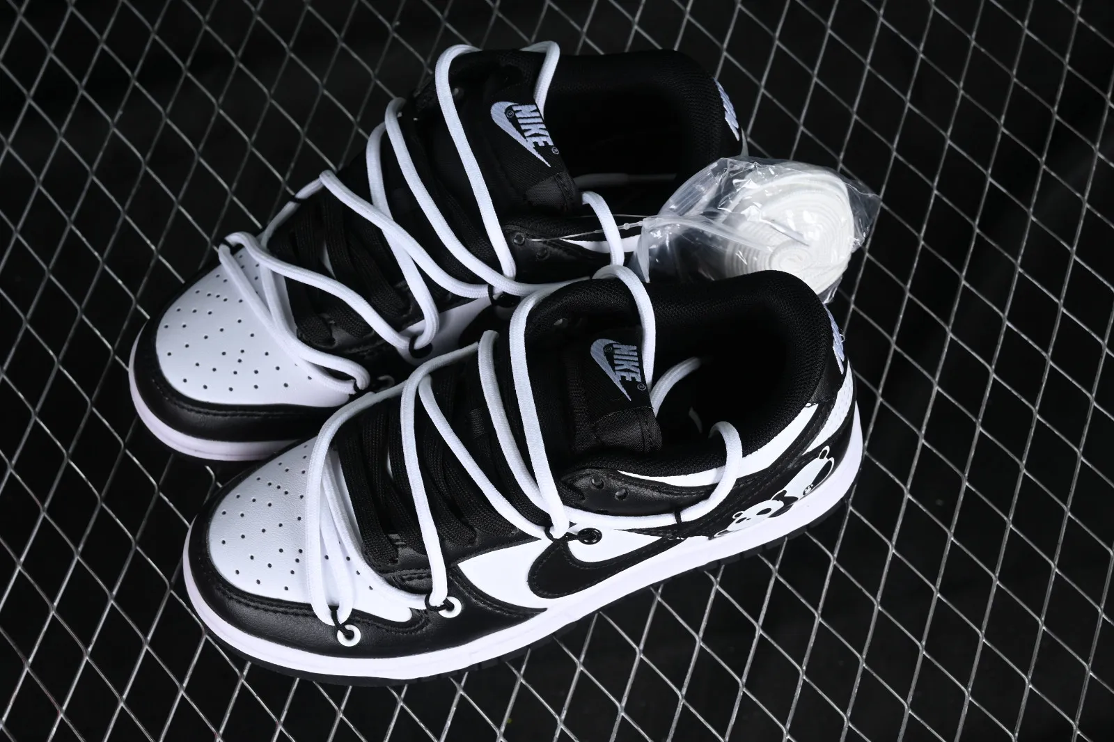 Nike SB Dunk Low Retro White Black DD1391-100