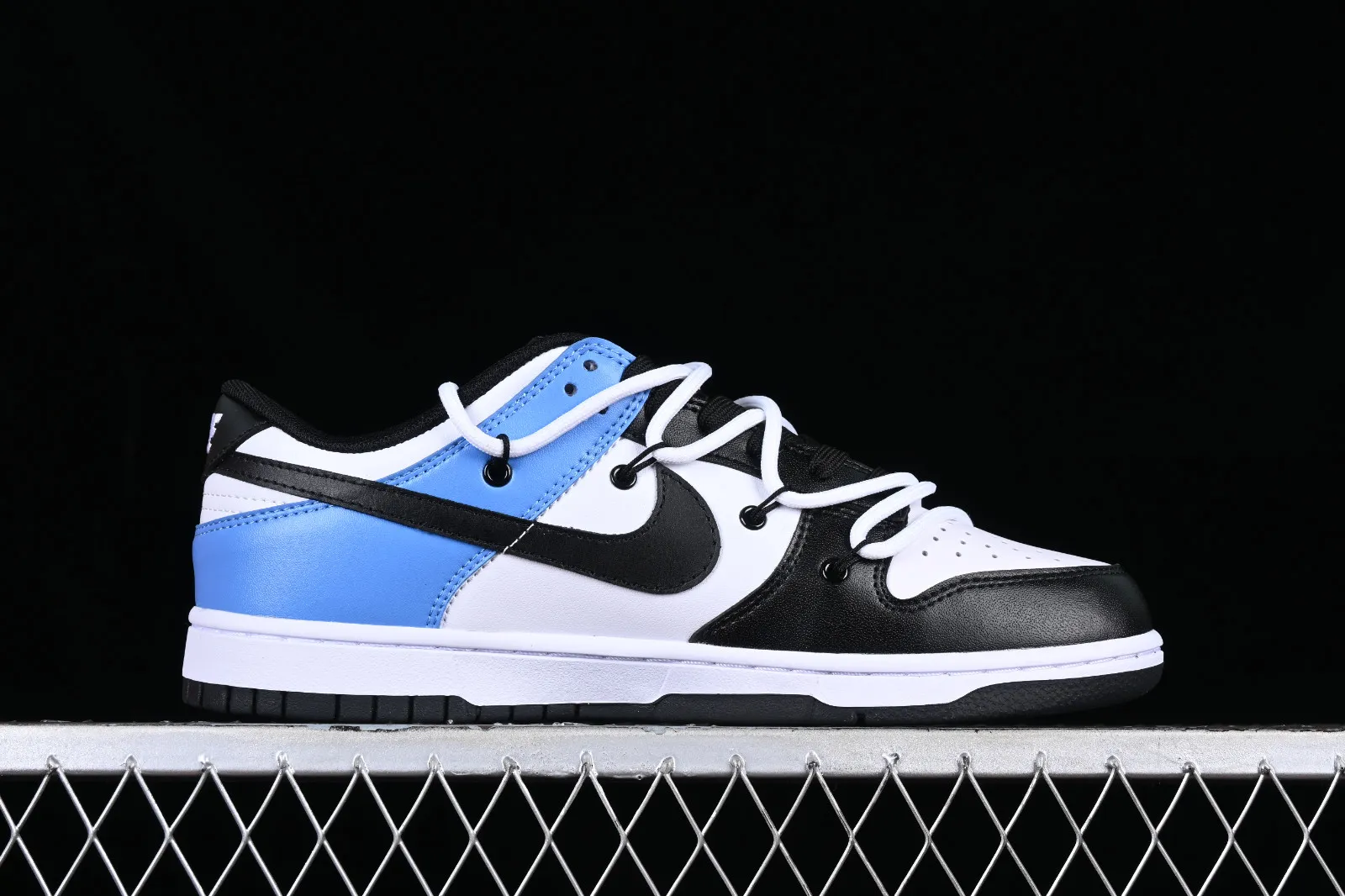 Nike SB Dunk Low Retro White Black University Blue DD1391-100