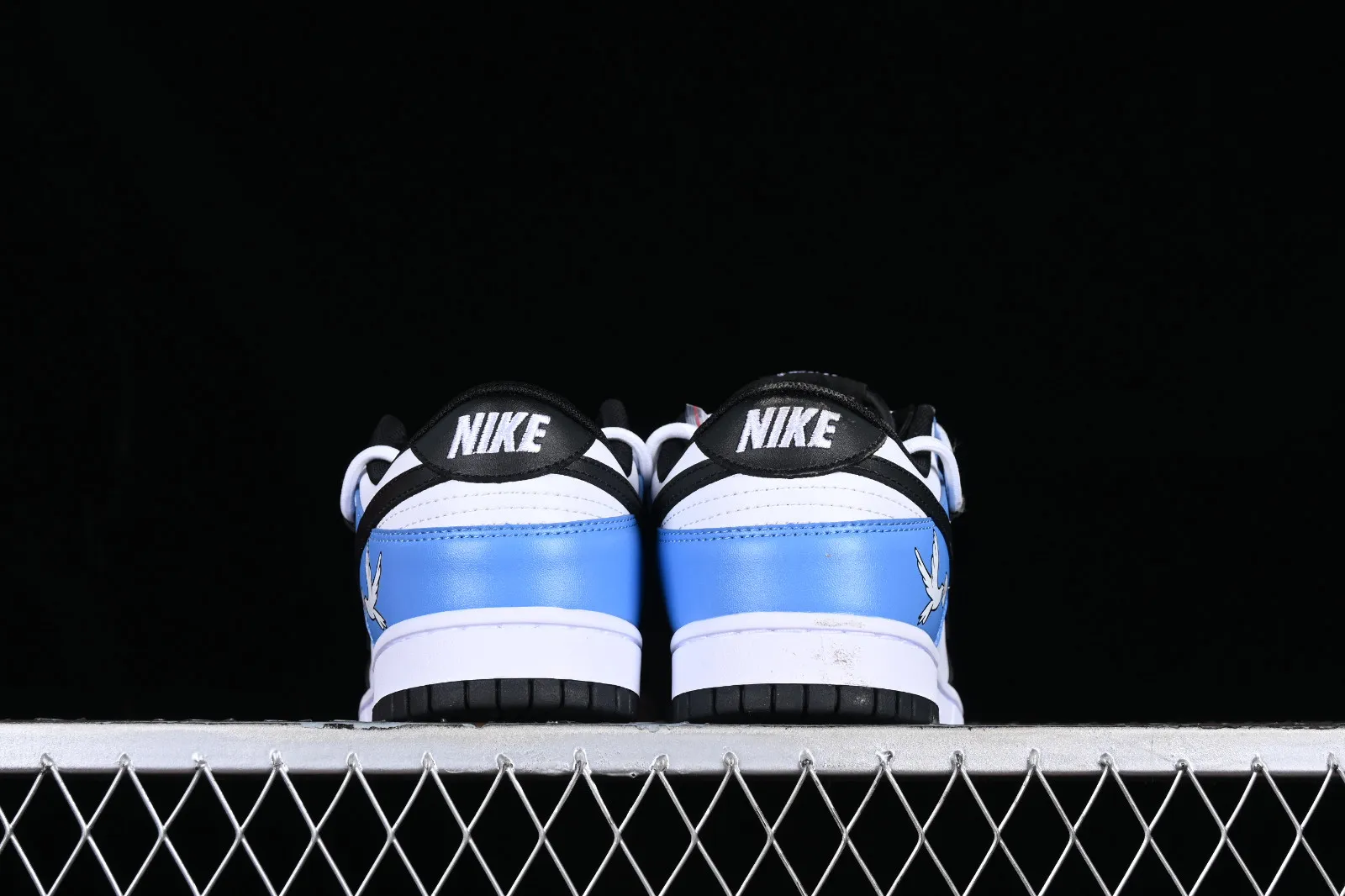 Nike SB Dunk Low Retro White Black University Blue DD1391-100