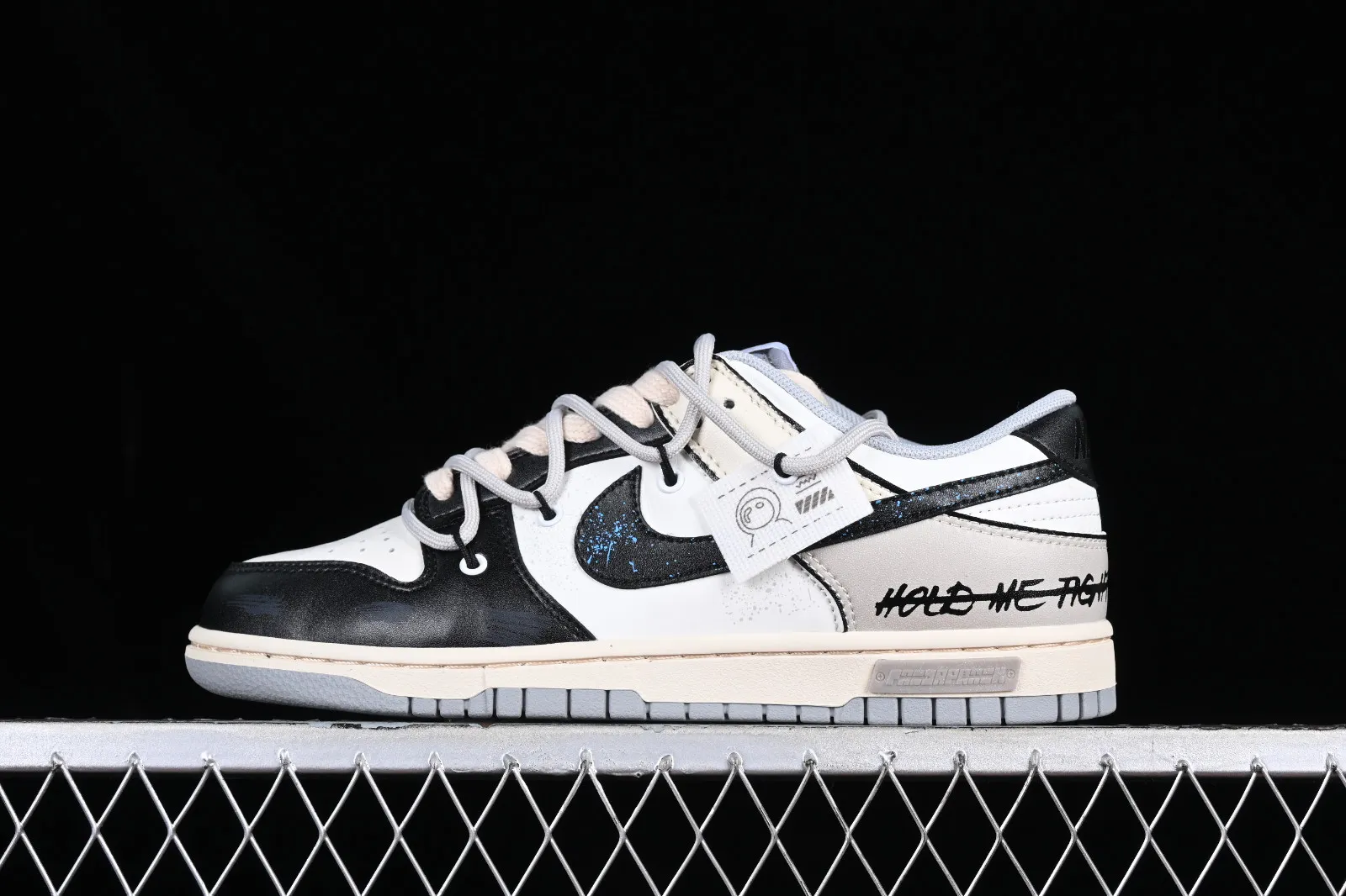 Nike SB Dunk Low Retro Wolf Grey White Black DJ6188-003