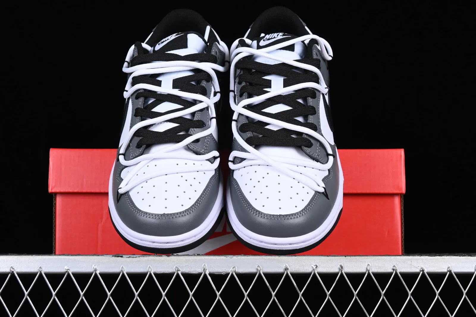 Nike SB Dunk Low White Black Dark Grey DD1503-101