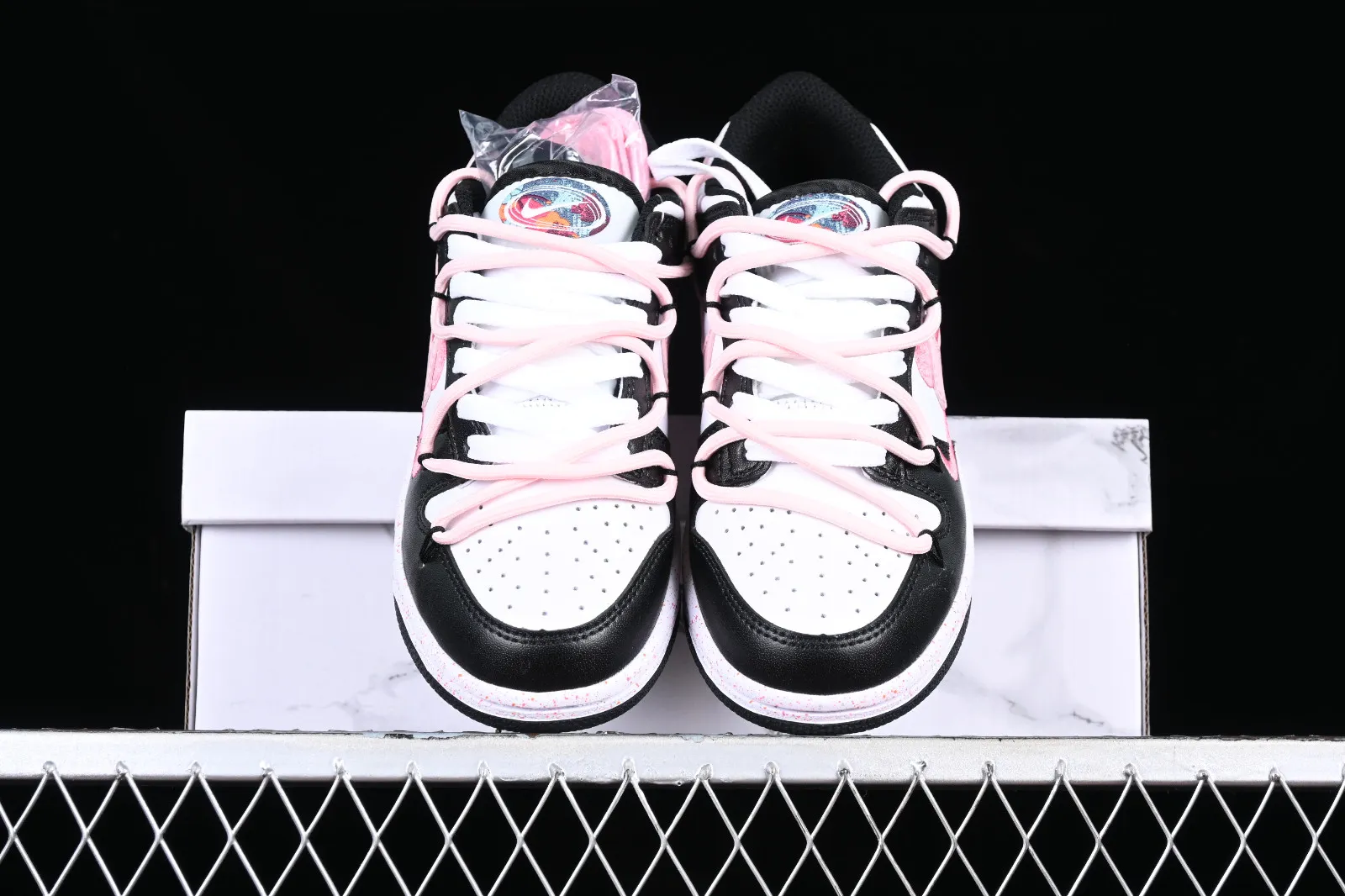 Nike SB Dunk Low White Black Light Pink FD4623-131