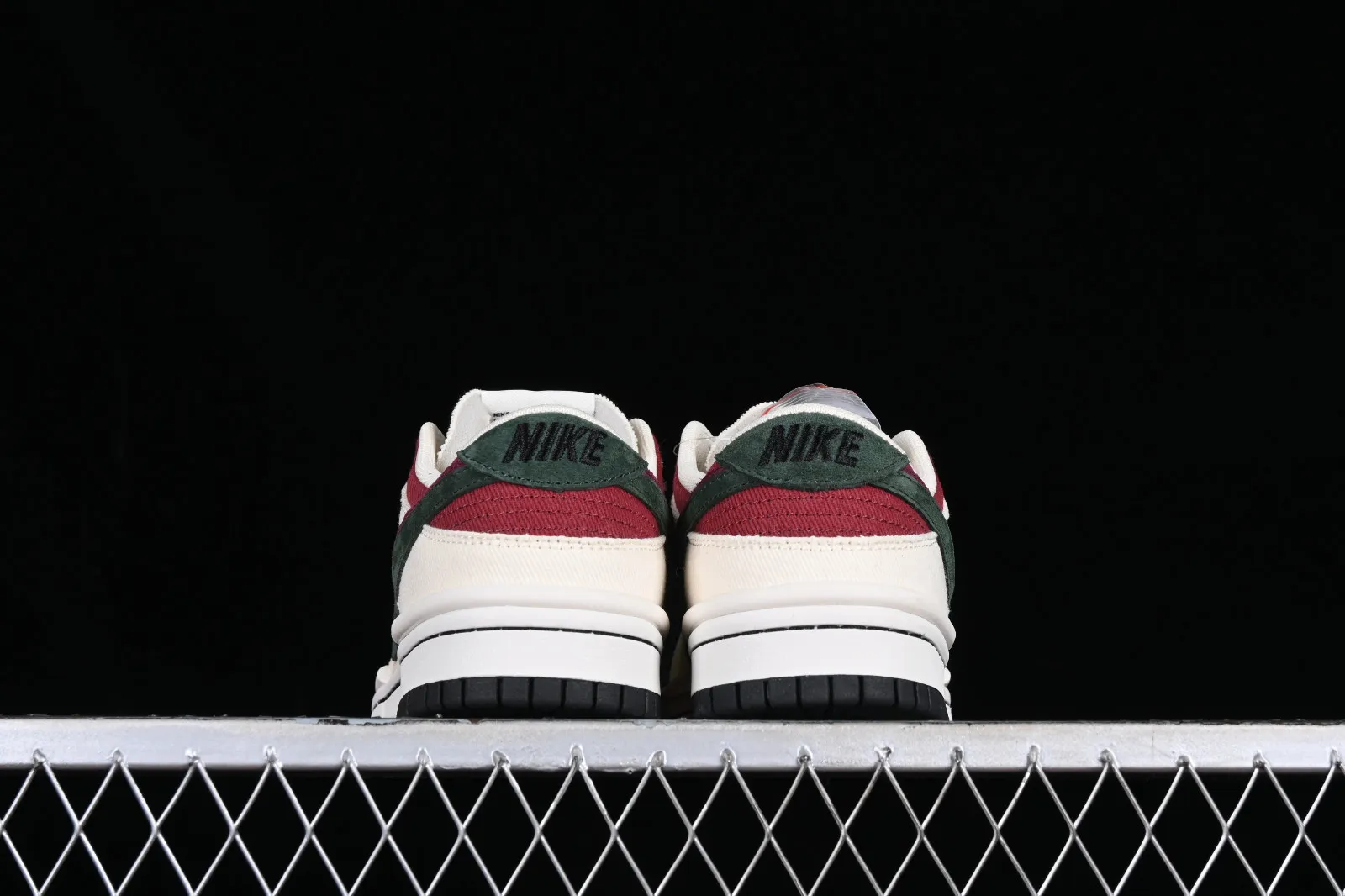 Otomo Katsuhiro x Nike SB Dunk Low Green Red Purple DZ2794-366