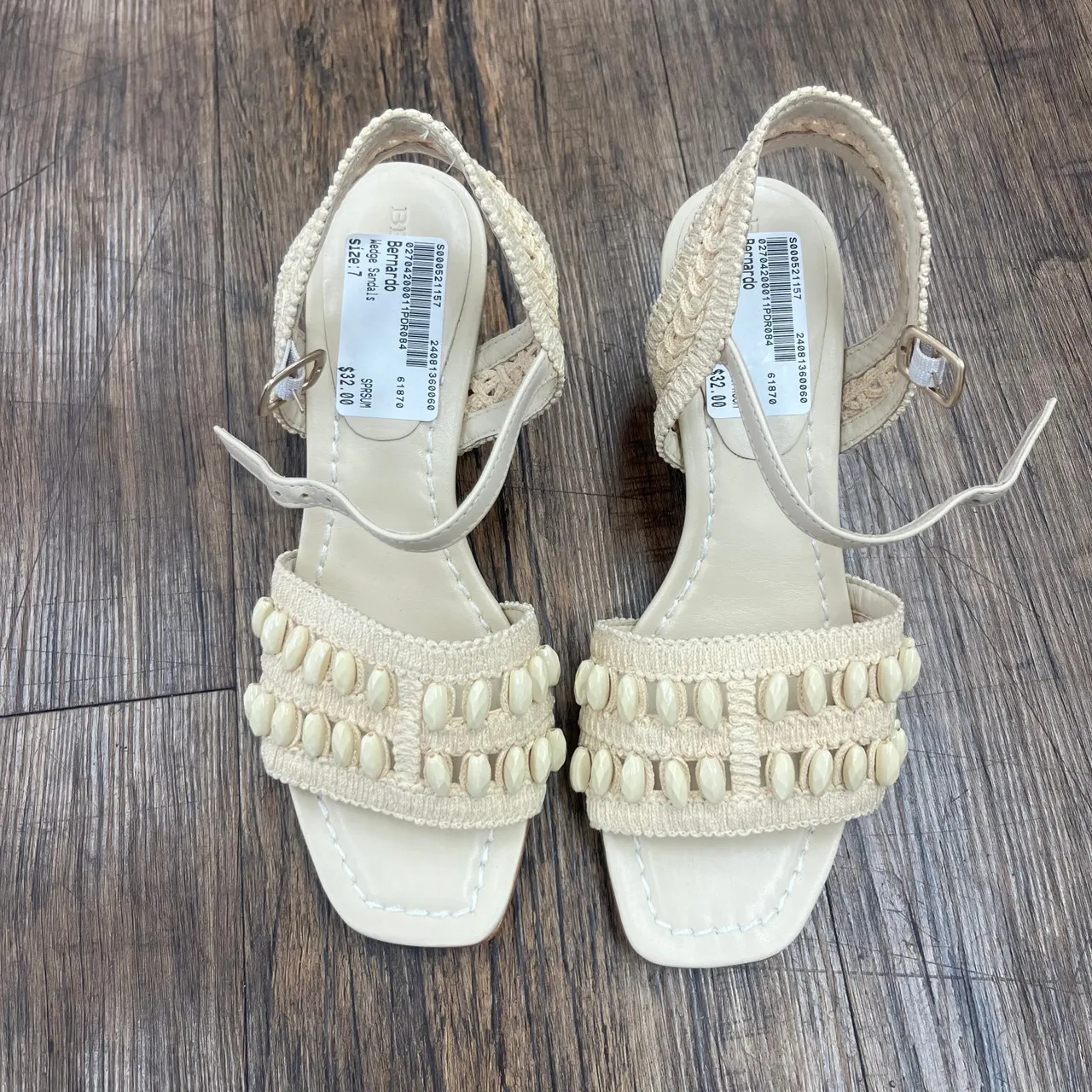 Used Bernardo Wedge Sandals 7 60060-S000521157